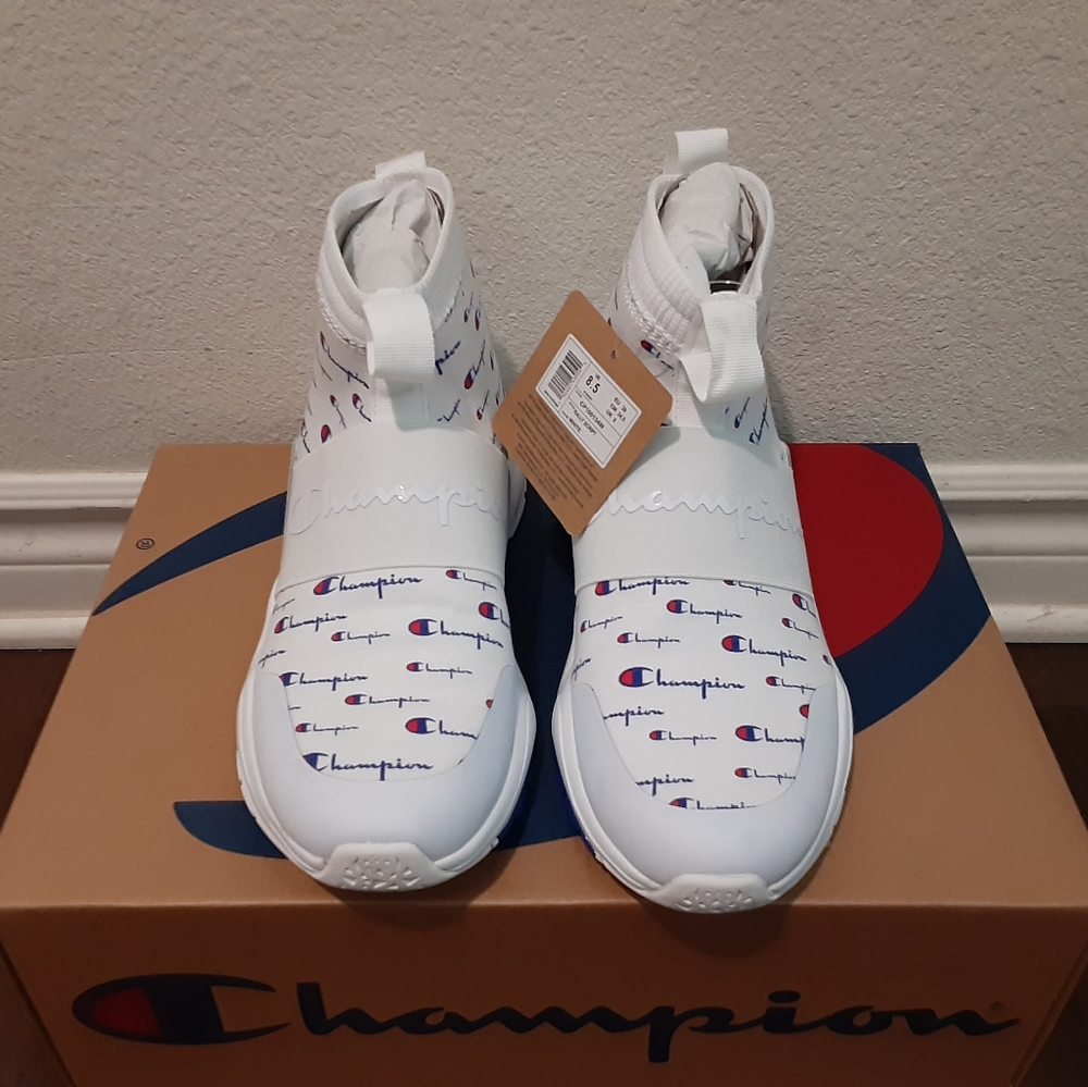 Champion - Picture 2 of 3